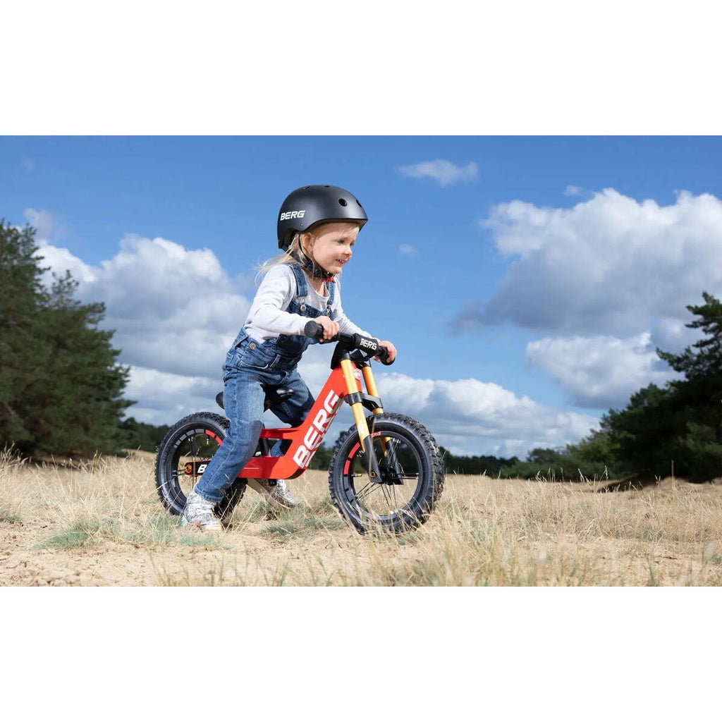 Berg Toys Helm M, schwarz