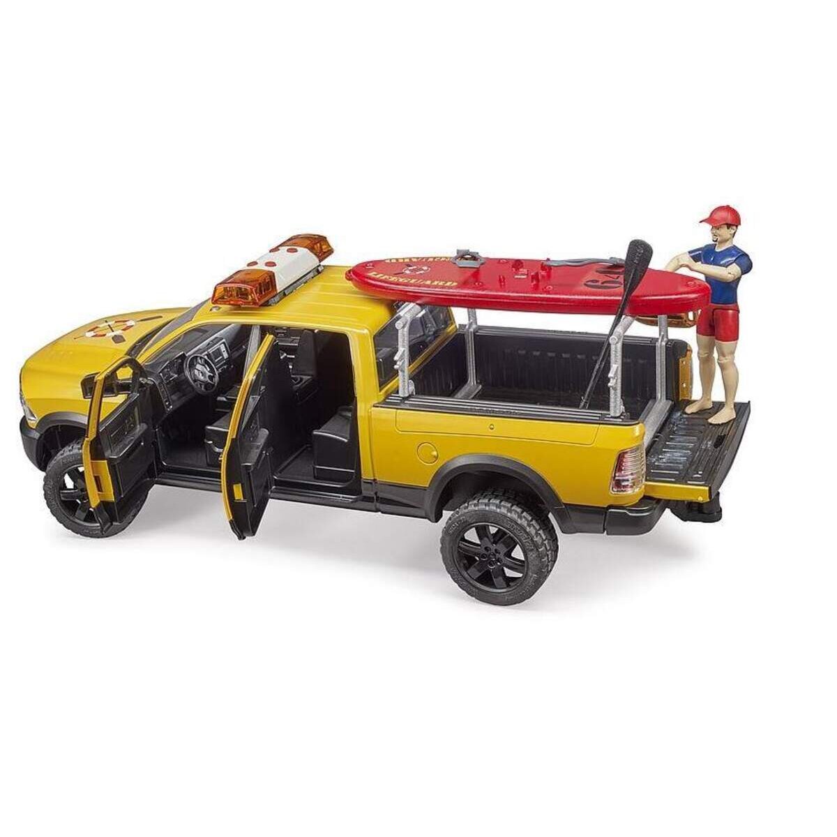 BRUDER® RAM 2500 Power Wagon Life Guard mit Figur, Stand Up Paddle und Light & Sound Modul