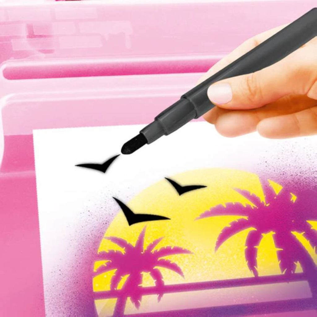 canal-toys-airbrush-art-activity-56F9520710.jpg