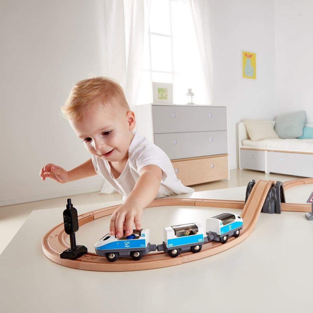 hape-sicherheits-set-achtfoermig-5D9A18E72.jpg