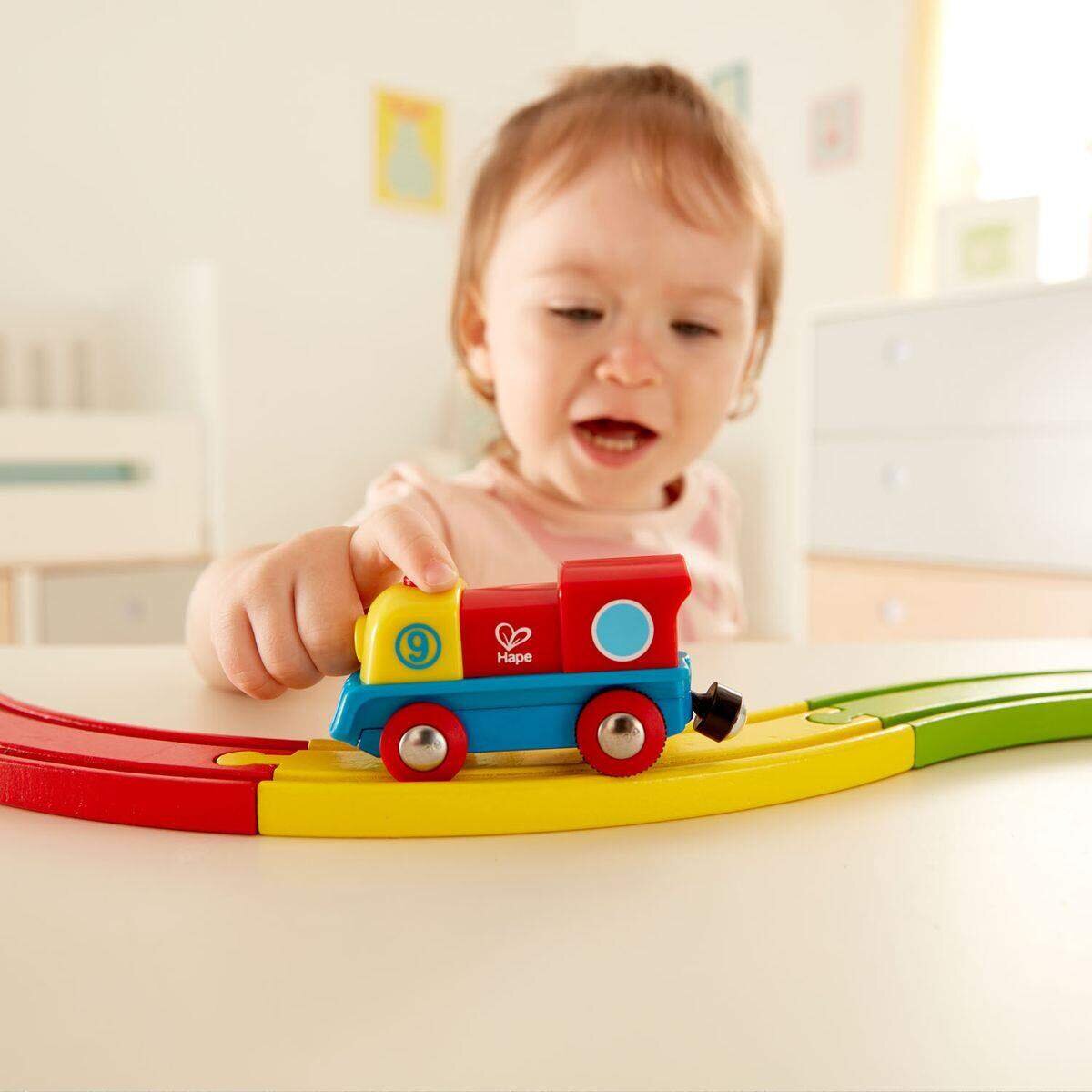 hape-tapfere-kleine-lokomotive-D5B1C07E2.jpg