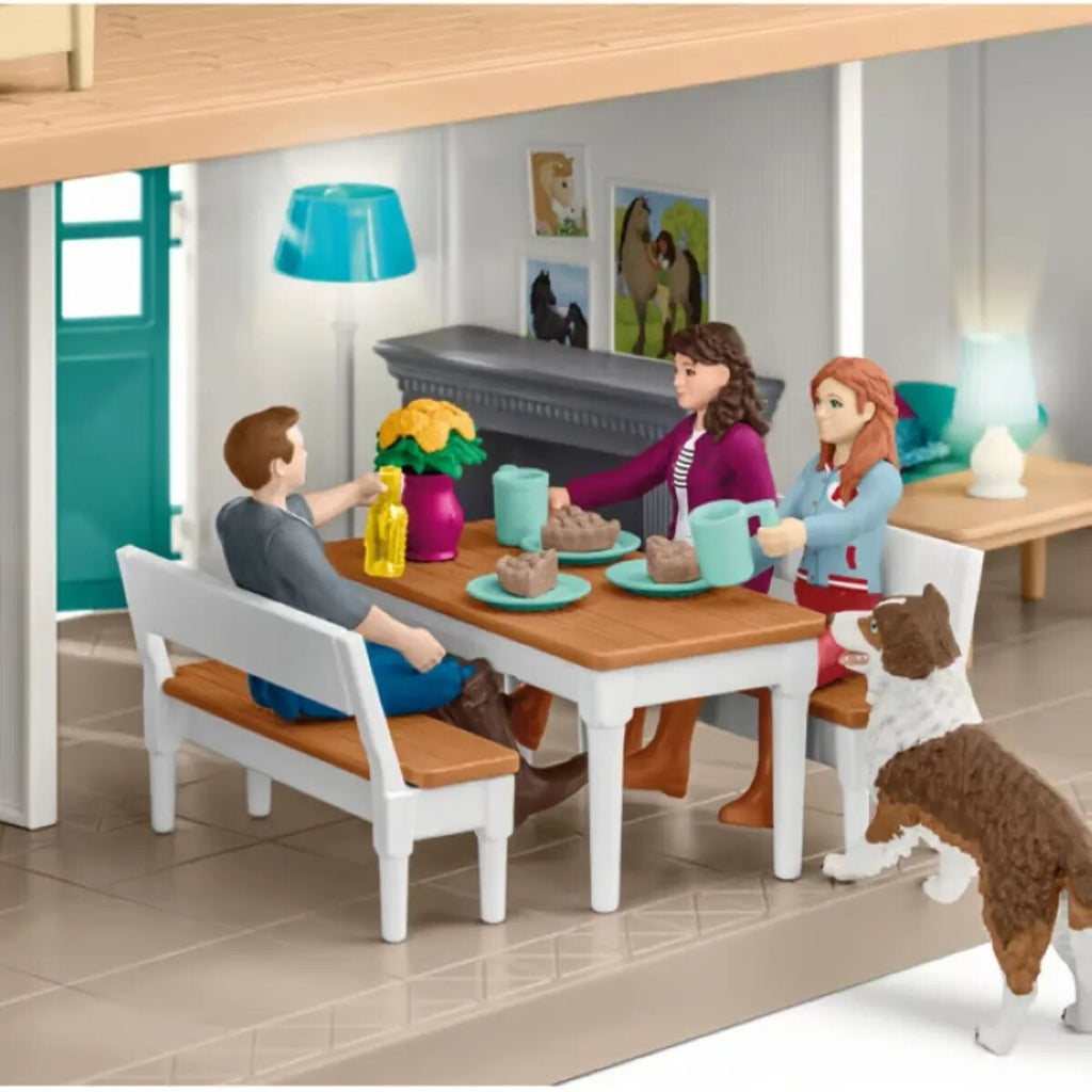 schleich-42706-horse-club-pferdehof-23D64AC54.jpg