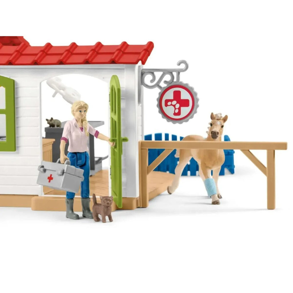 schleich-farm-world-42502-tierarzt-D7D2FA522.jpg
